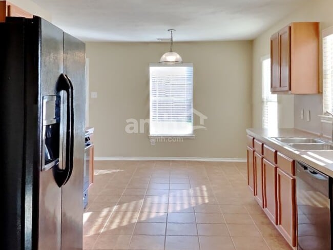 Photo - 4418 Sprangletop Ave