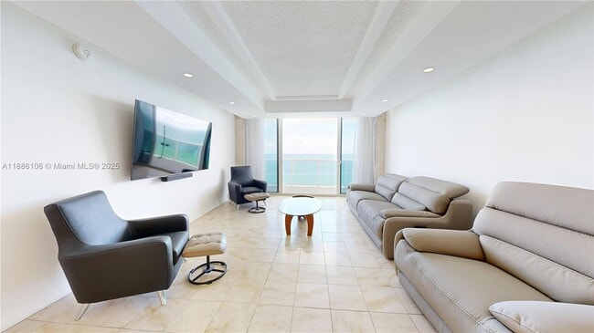 Photo - 3140 S Ocean Dr Unidad 2106