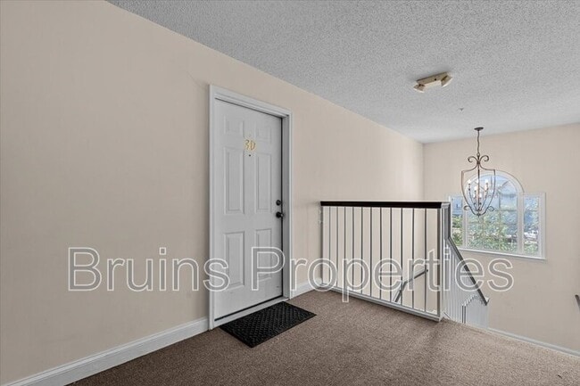 Photo - 6117 Hedgecock Cir