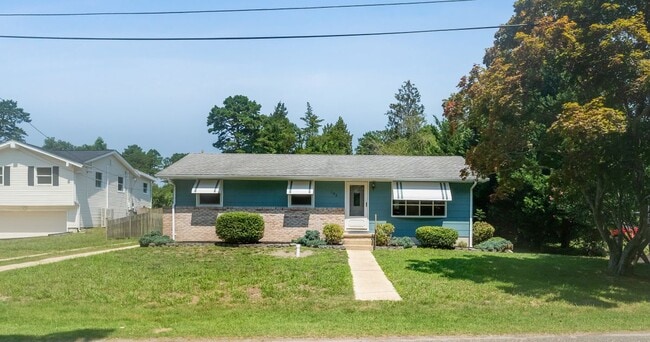 Building Photo - 183 Chestnut Neck Rd Rental