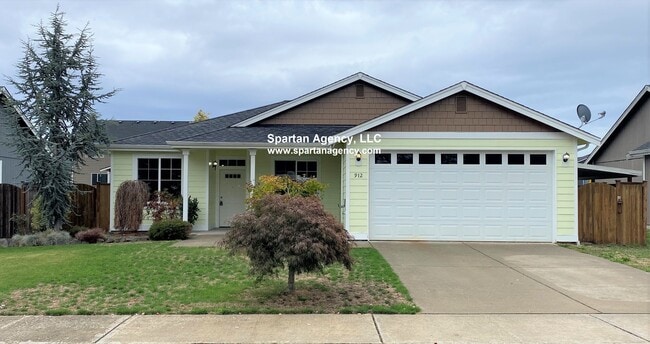 Photo - 912 Grinnell Ave SW