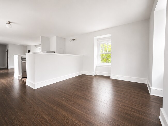 Photo - 186 W Queen Ln Unit 3