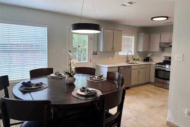 Photo - 6300 Crumley Ln