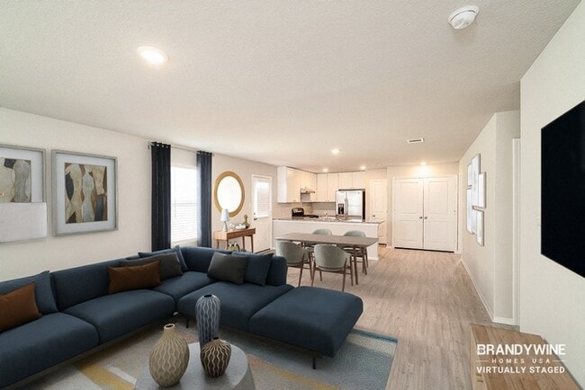 Photo - 7103 Winding Shelf