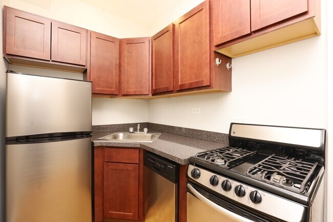 Photo - 457 W Melrose Unit 903