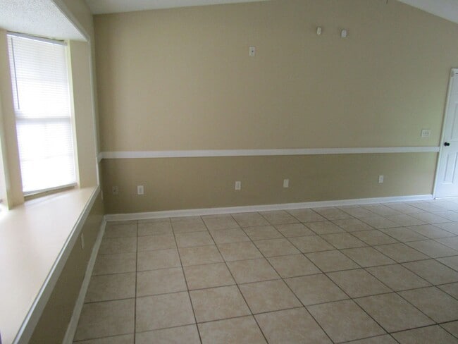 Photo - 1088 Desert Shield St