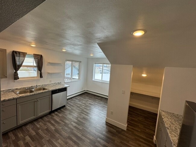 Photo - 1838 Phillips Ave Unit Apt 3