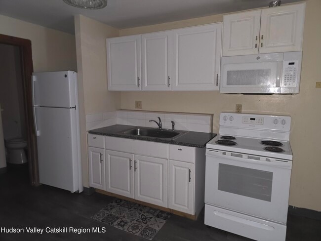 Photo - 154 N Washington St