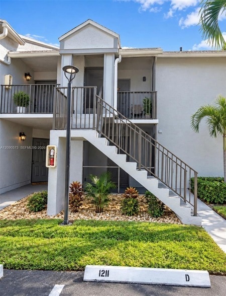 1211 S Independence Dr Unit 1211F