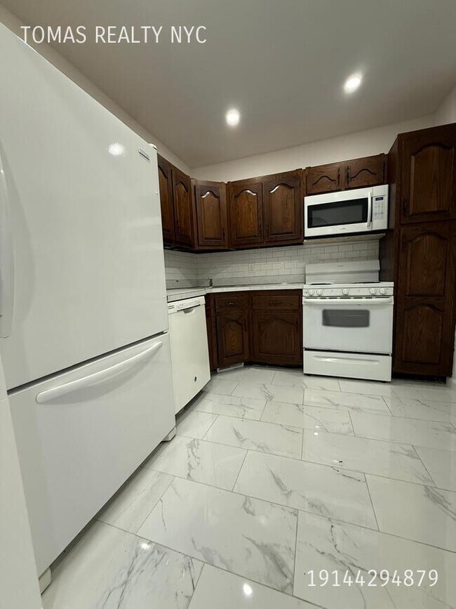 Photo - 41 Caryl Ave Unit 2