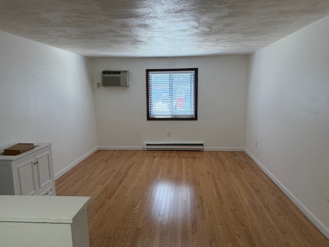 Sala de estar - 224 Main St Unidad A