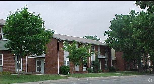 Primary Photo - Black Lark Apartments