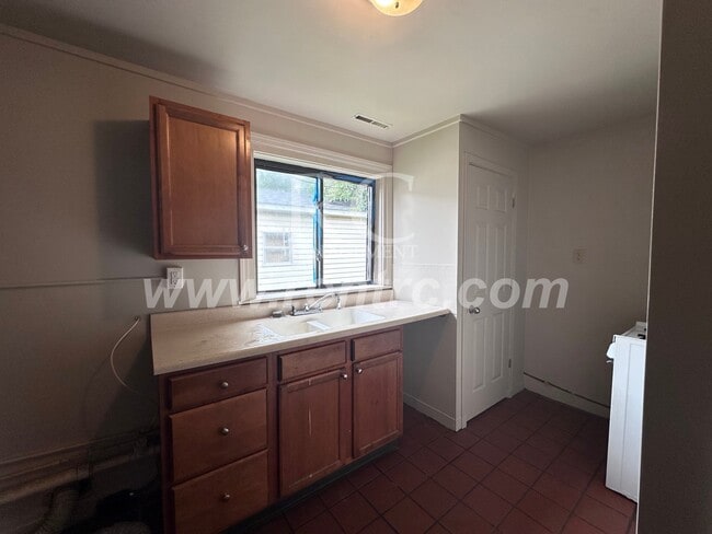 503-2  Shadowlawn-