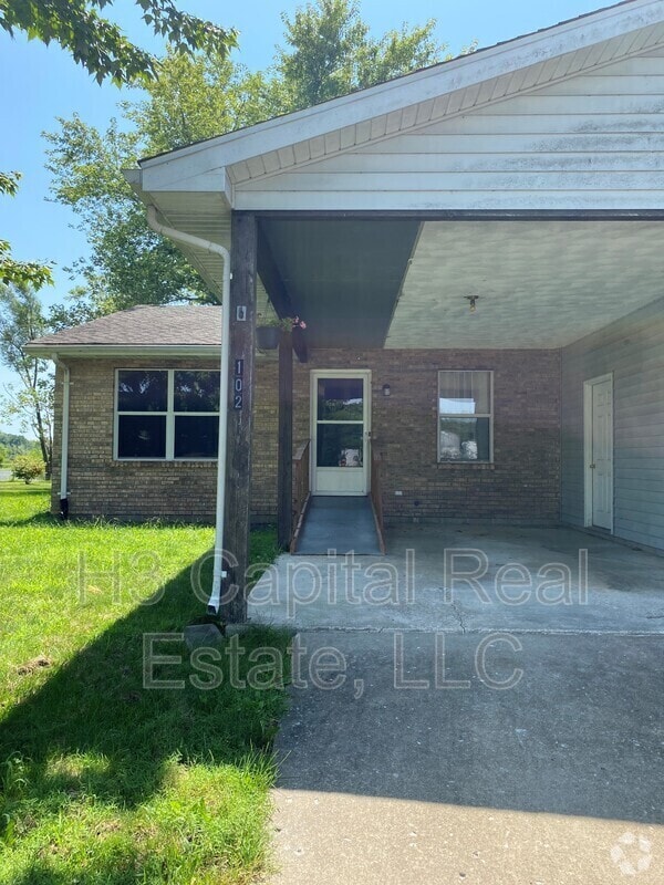 Building Photo - 102 Southgate Dr Rental