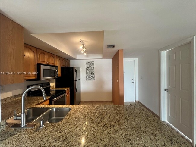 Photo - 7125 Bay Dr Unit 301
