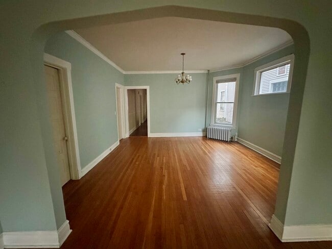 Photo - 1340 W Rosedale Ave Unit 1