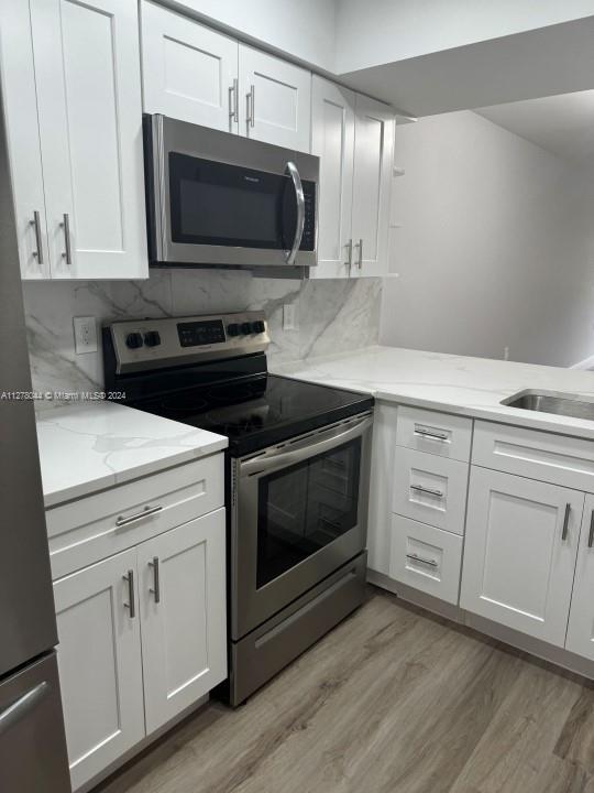 Photo - 1104 Bahama Bnd Unidad B1