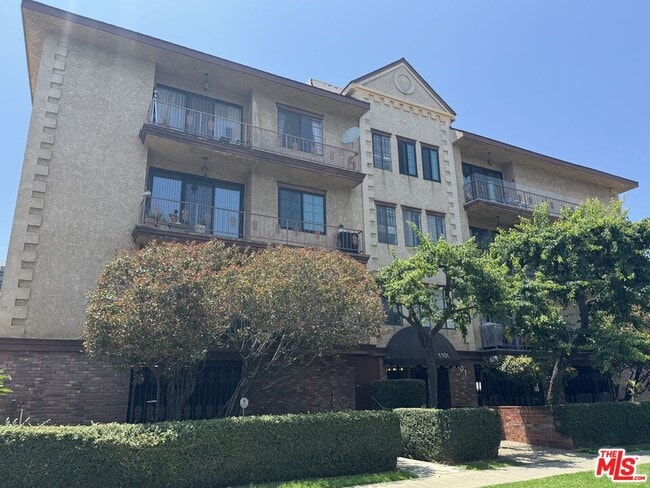 Photo - 1101 Rexford Dr Condo Unit 303