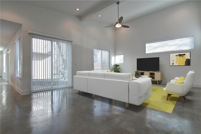 Photo - 5305 Martin Ave