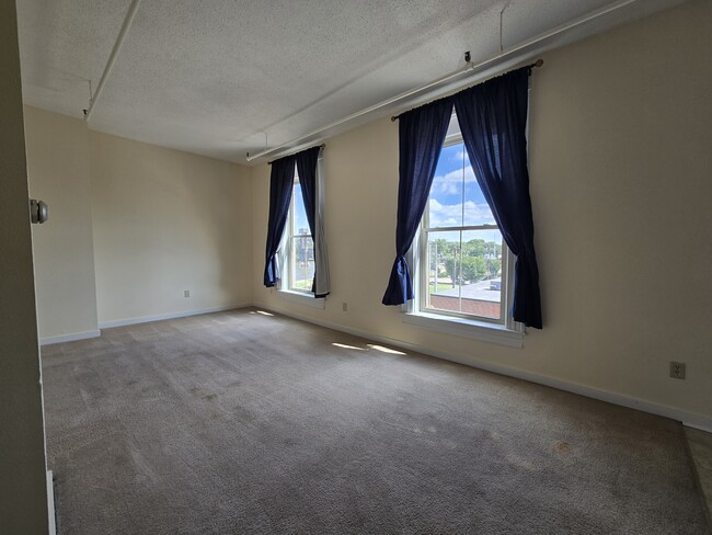 Photo - 217 2nd St E Unit 9