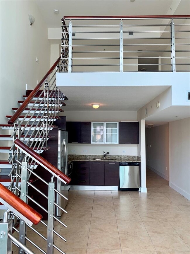 Photo - 41 SE 5th St Unidad 1011