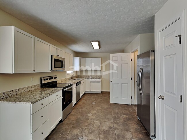 Photo - 2159 Glenview Dr