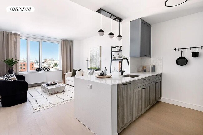 Photo - 36-20 Steinway St