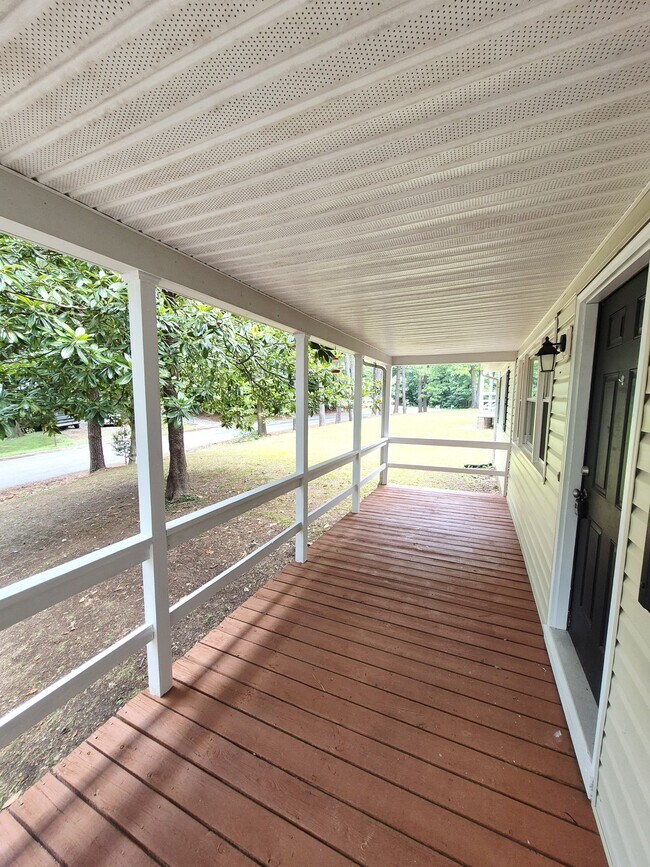 Photo - 3041 Clintwood Rd