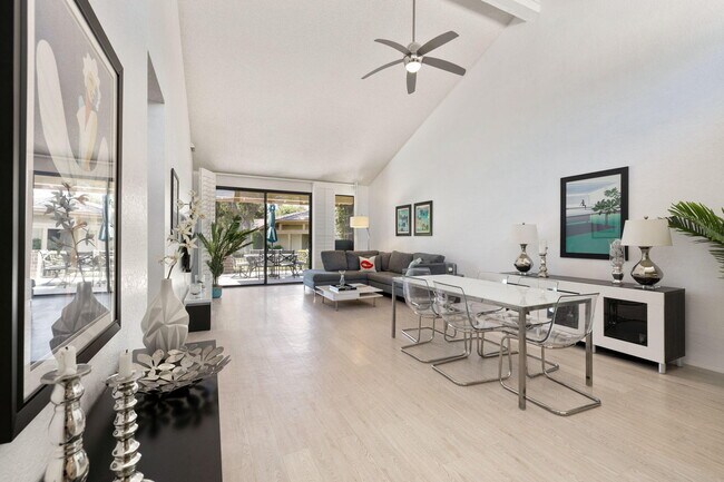 Photo - 337 Villena Way