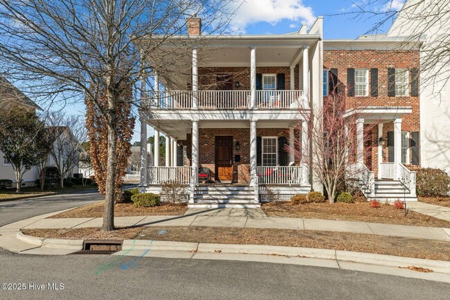 Building Photo - Resort-Style Living | Furnished Townhome with Veranda & Views | Tennis & Golf
