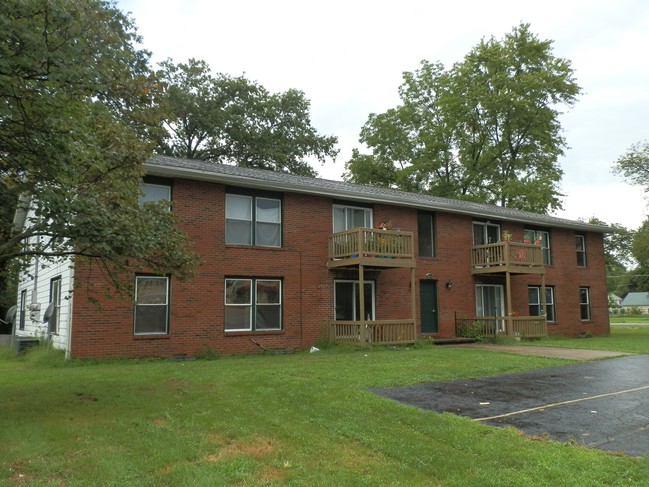 Stone Manor - Stone Manor Apartments