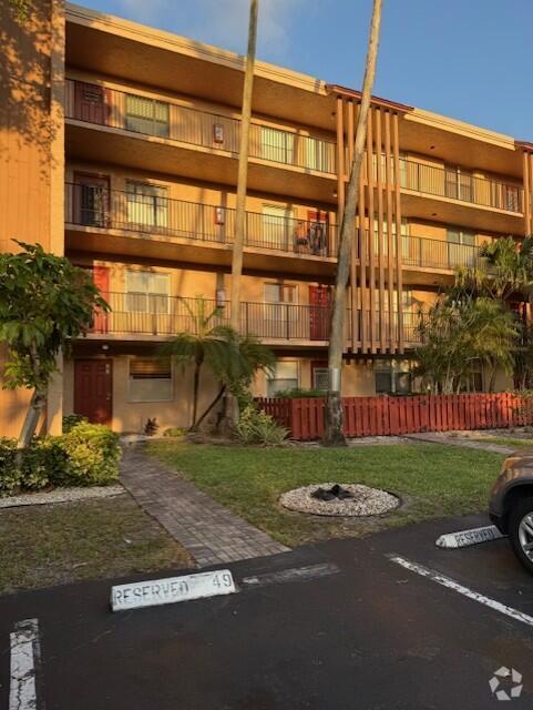 Building Photo - 480 NW 76th Ave Unit 202 Rental