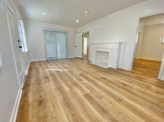 Building Photo - 1469 12th Ave