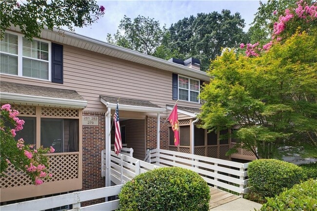 Building Photo - 279 Quail Run Unit 279