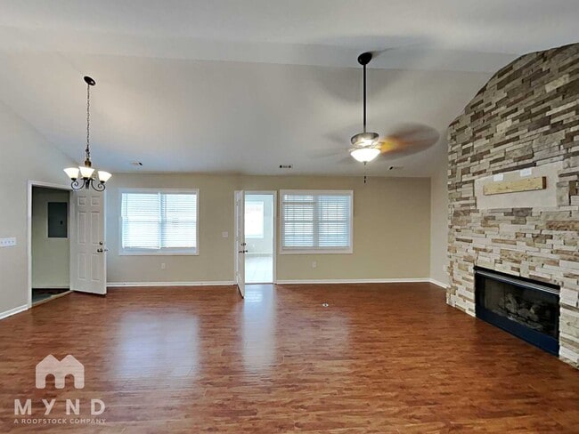 Photo - 816 St Andrews Pl