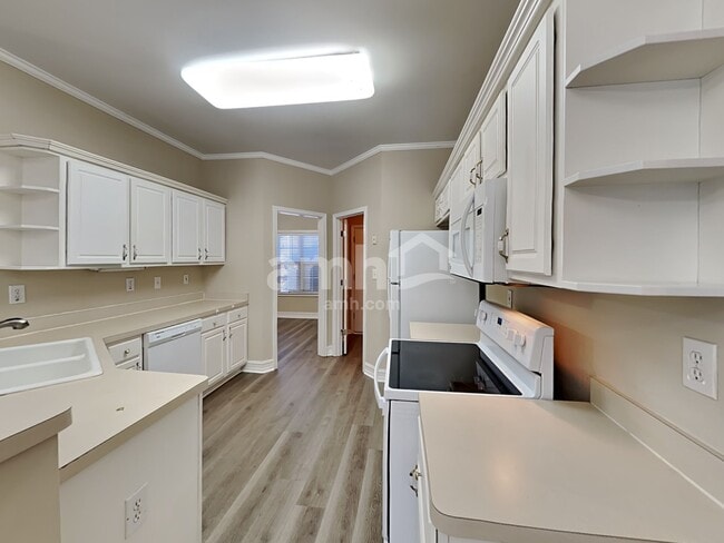 Photo - 153 Brookhaven Ln
