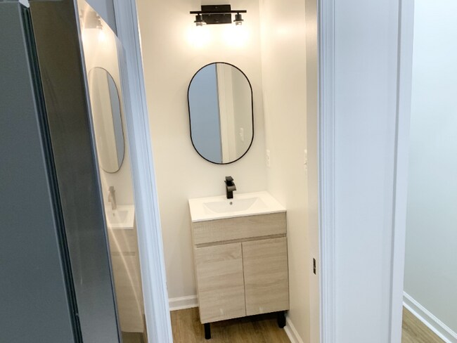 Photo - 1600 S Charles St Unit Apt B