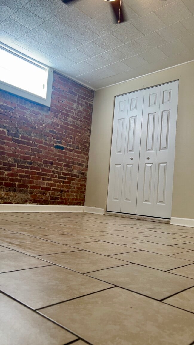 Photo - 202 Shepard Ave Unidad C