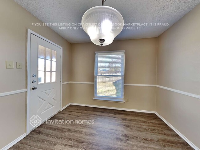 Photo - 305 Iberis Dr