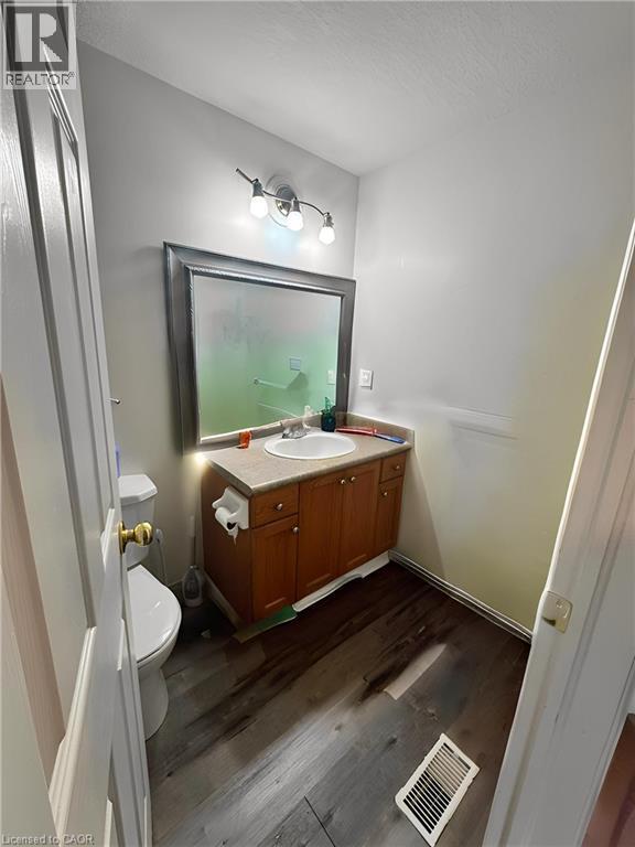 Photo - 717 Activa Ave