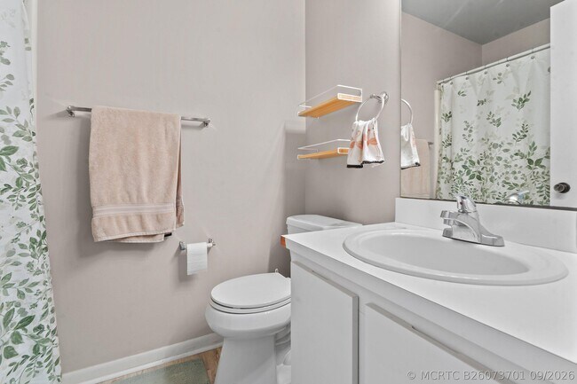 1502 Pinecrest Cir Unit C