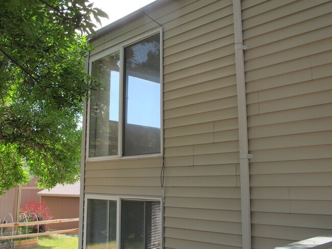 Photo - 2831 Somerville Dr Unit D