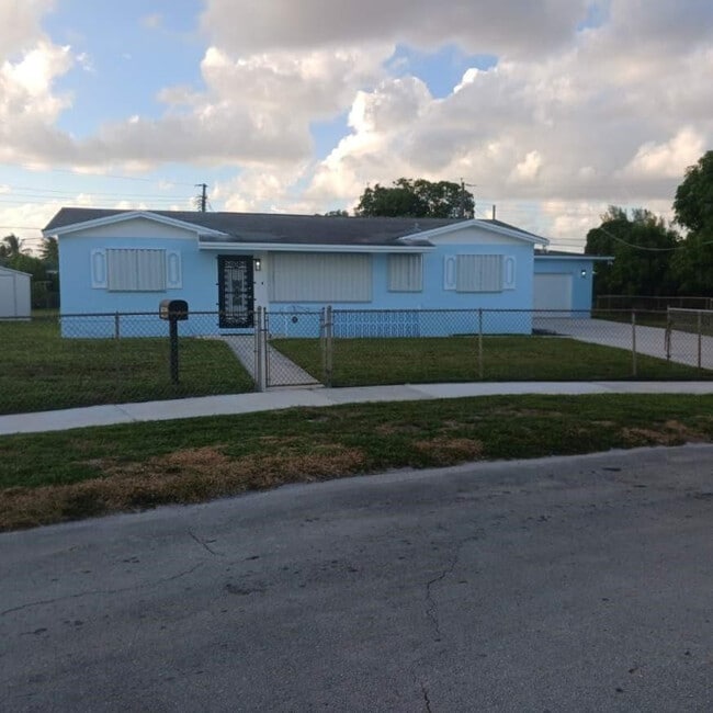 Building Photo - 3055 NW 212th St