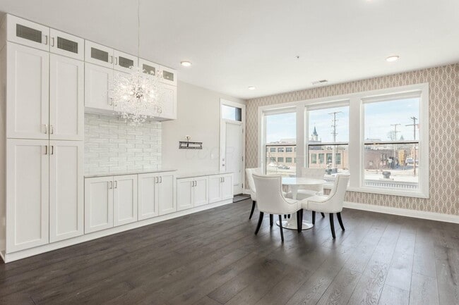 Photo - 751 N 6th St Unidad 204