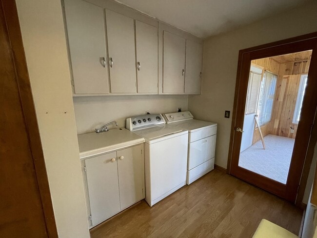 Photo - 1608 Mitchell Dr