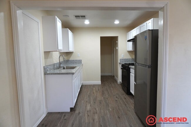 Photo - 1106 Wilson Ave