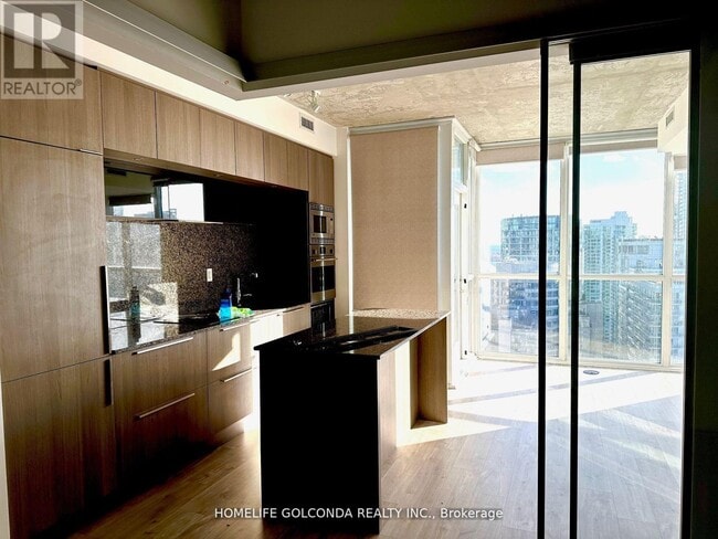 Photo - 88 Blue Jays Way Unité 2607