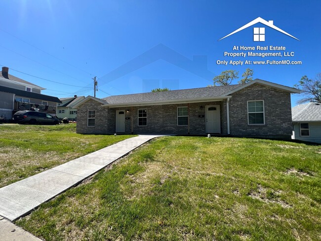 Photo - 312 St Louis Ave Townhome
