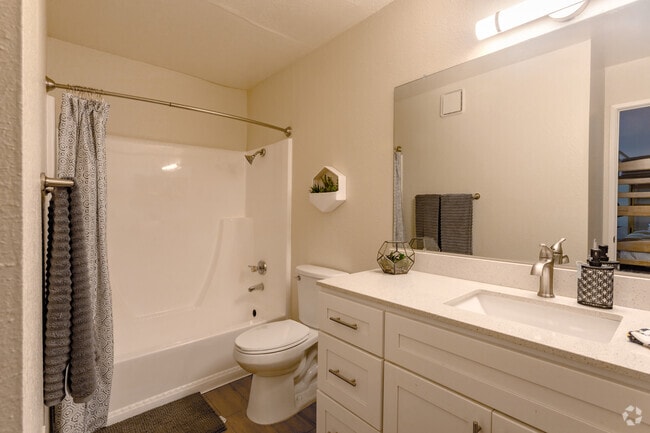 1BR,1BA - 657SF