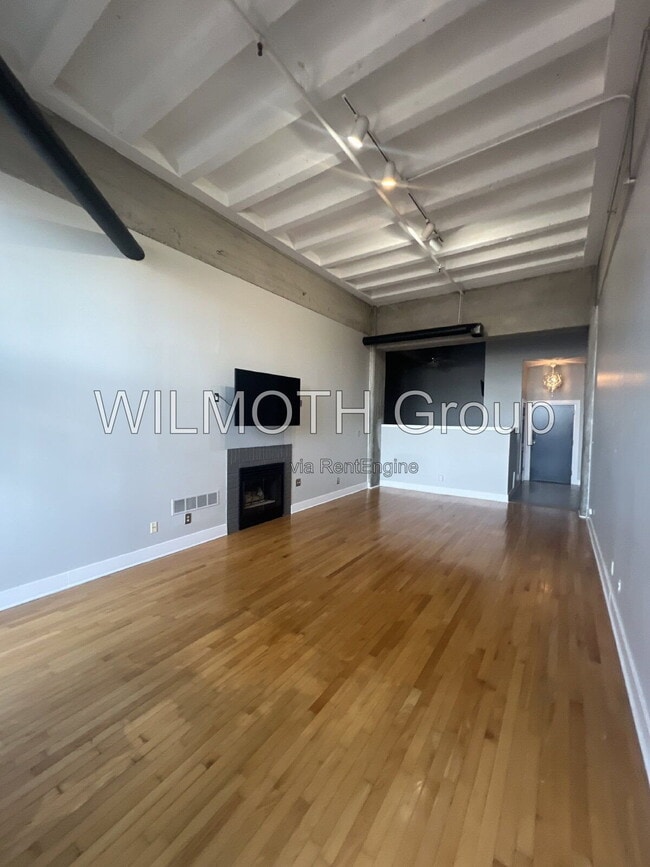 Photo - 611 N Park Ave